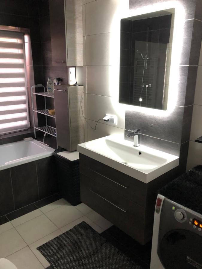 Apartament Moniuszki Kędzierzyn-Koźle Kültér fotó